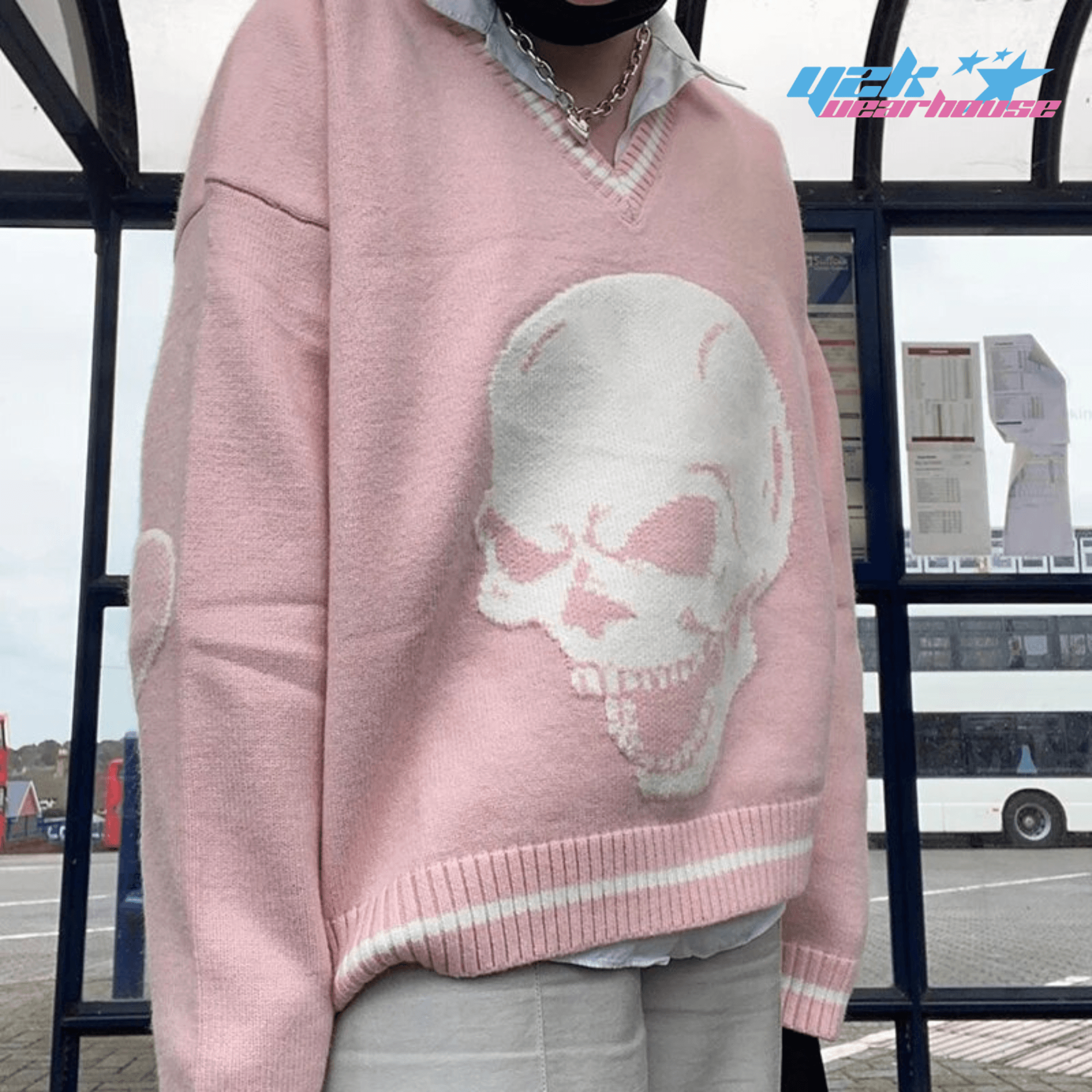 Rosa Y2K Totenkopf Strickpullover